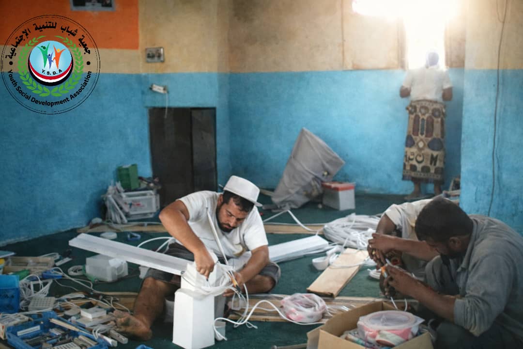 طلاء وإنارة جامع محمود بالجَرْبة